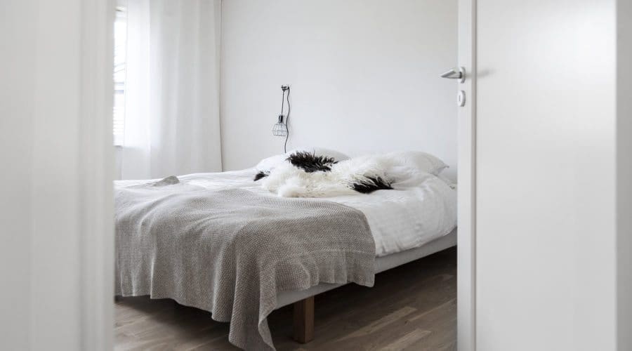 Schwedentraum: Schlafzimmer im Haus Prio 143 von Eksjöhus